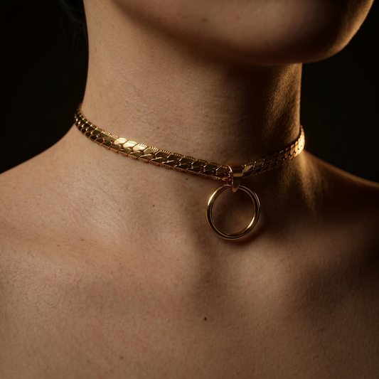 Herren Gold Stahl Tag Halsband, gehämmert O-Ring-Anhänger, Locking Option - Fischgrätenkette Symbolische Halskette