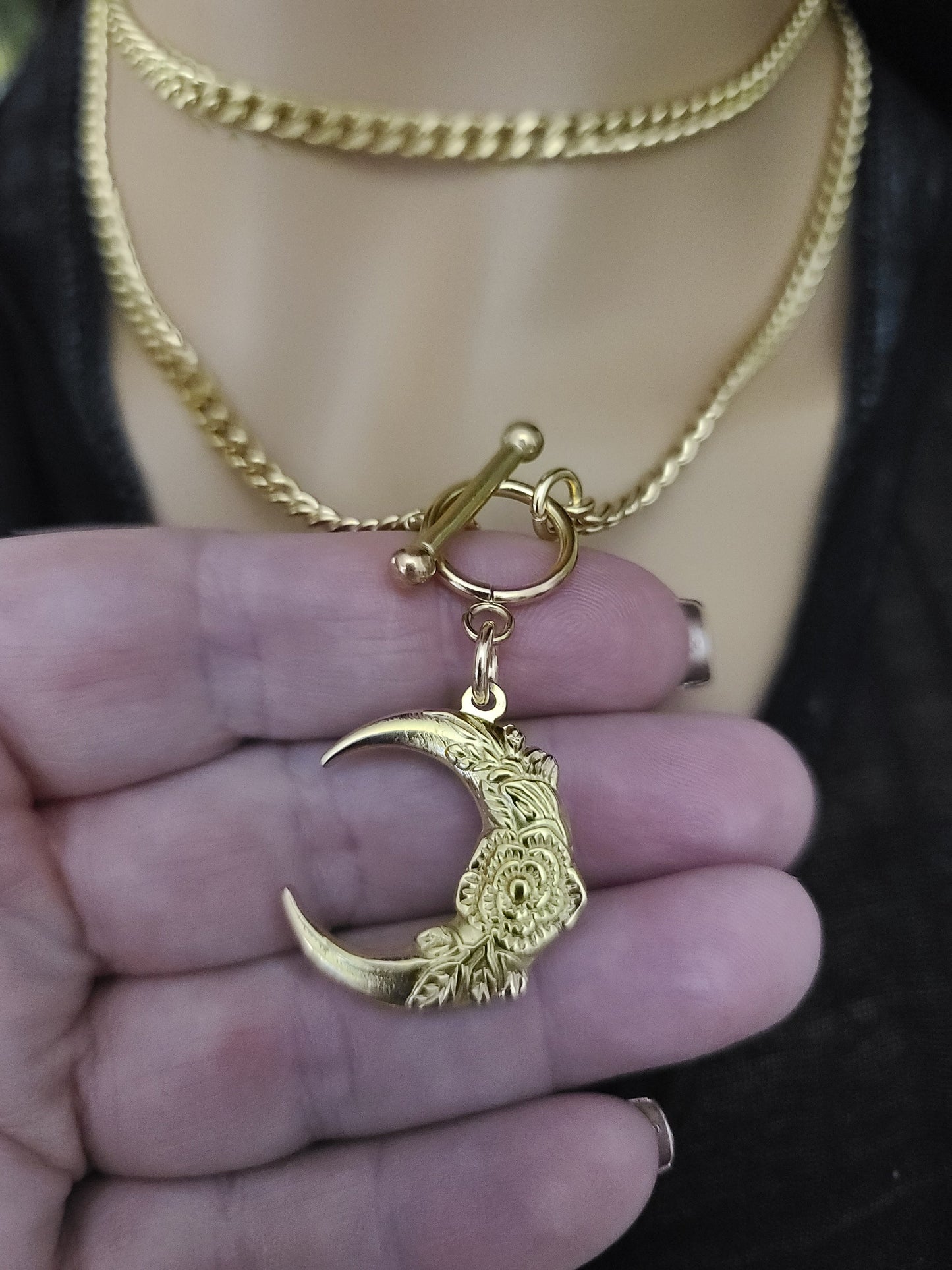 Gold Filled Moon Pendant Chain Choker Layered Necklace Set | A great alt punk style y2k necklace gift for her with crescent moon pendant