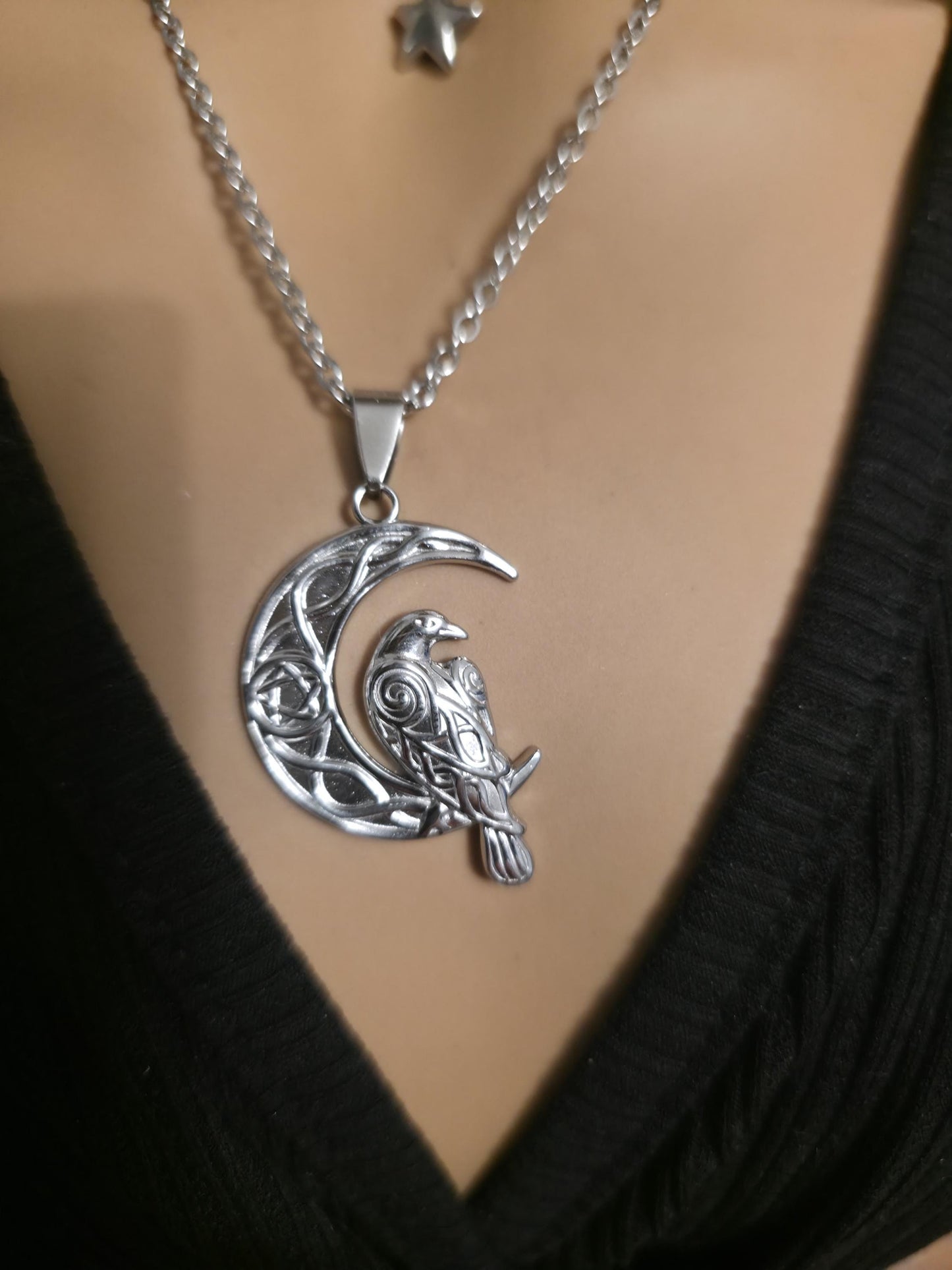 Crescent Moon Raven Star Norse Viking Celestial Layered Pendant Necklace: Gothic Witchy Jewelry
