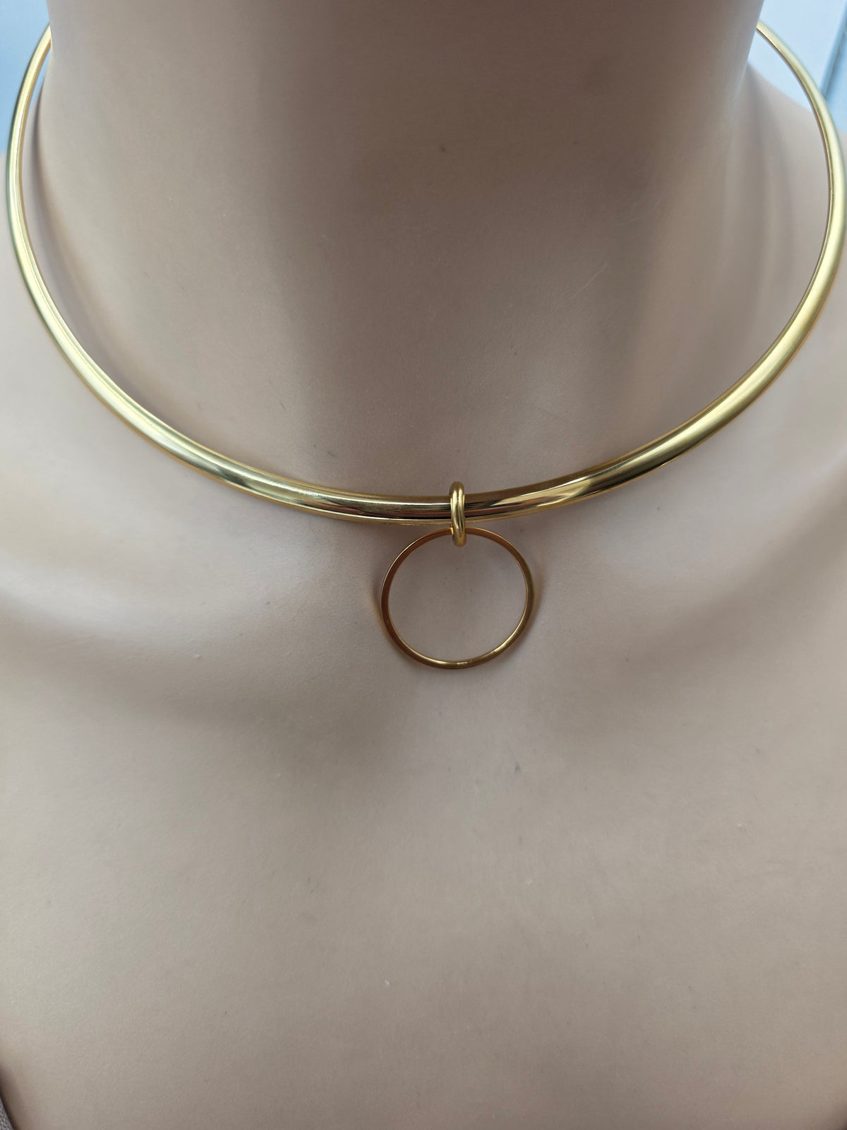 Gold Steel Day Collar – Rigid | Minimalist 4mm | Optional Permanent or Locking Clasp