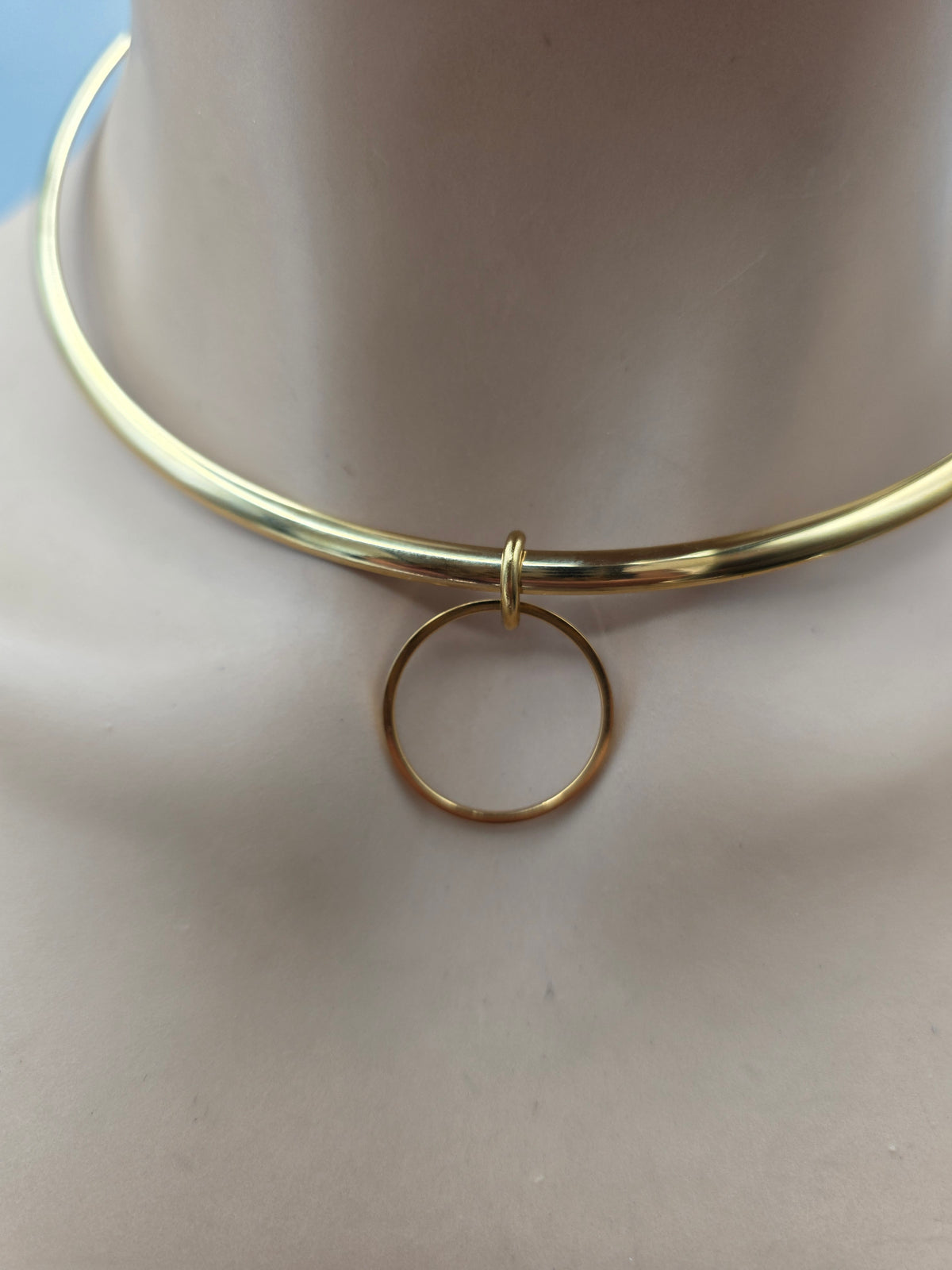 Gold Steel Day Collar – Rigid | Minimalist 4mm | Optional Permanent or Locking Clasp