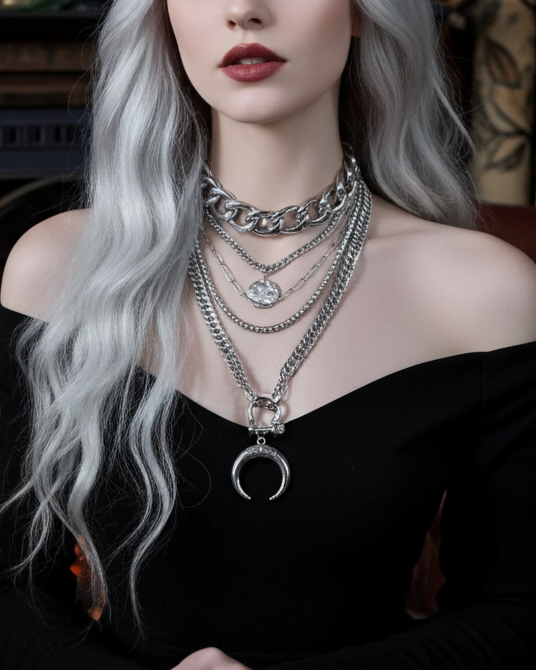 Freyjas Mondsichel: Layered Moon Chunky Chain Halskette Set