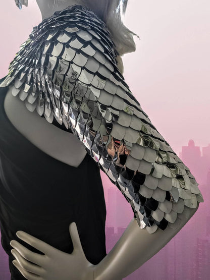 Metal Silver Shoulder Armor, Fantasy Scalemail Dragon Scale Womens Armor, Royal Fae Gala Fairytale Costume, Viking, Fairy Cosplay, Bookish