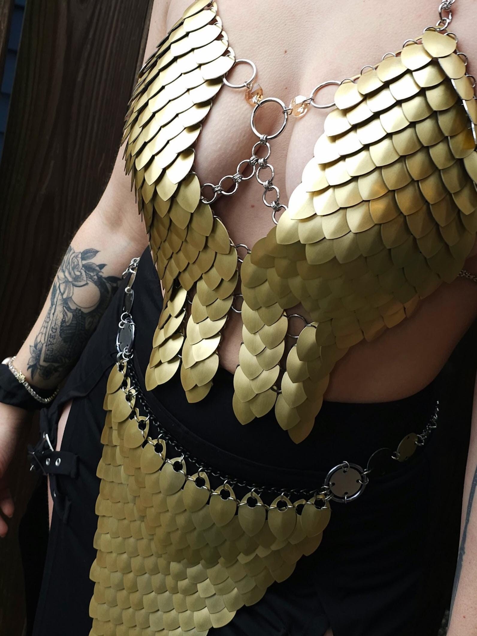 Metal Gold Breastplate Corset Armor, Fantasy Scalemail Dragon Scale Womens Armor, Royal Fae Gala Fairytale Costume, Viking, Fairy Cosplay