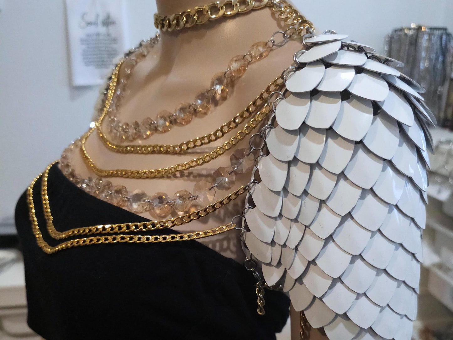Metal WHite Shoulder Armor, Fantasy Scalemail Dragon Scale Womens Armor, Royal Fae Gala Fairytale Costume, Viking, Fairy Cosplay, Bookish