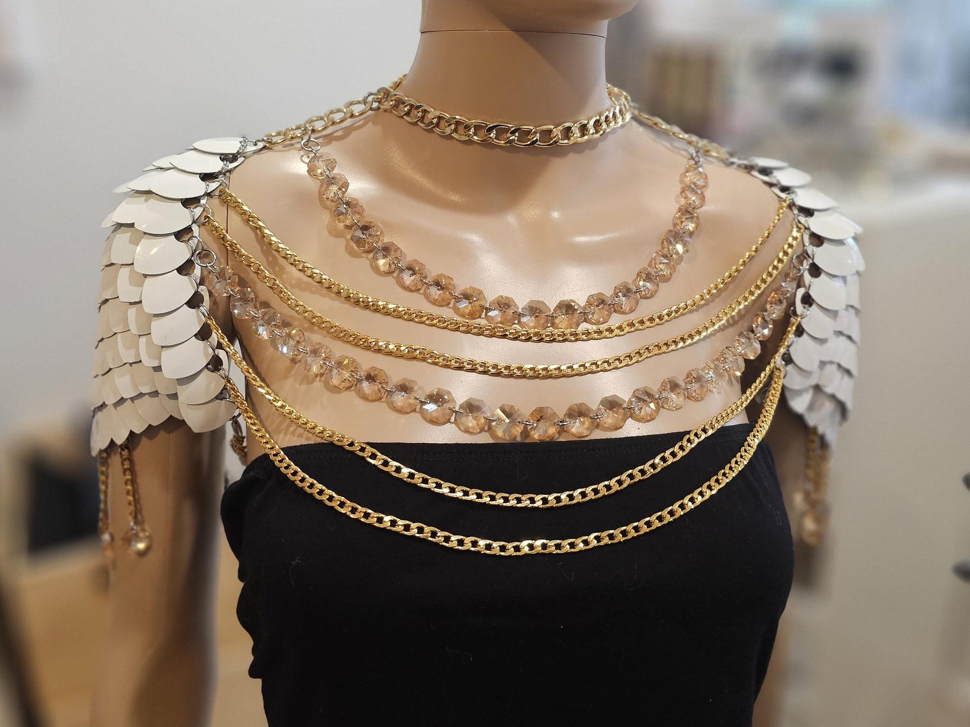 Metal WHite Shoulder Armor, Fantasy Scalemail Dragon Scale Womens Armor, Royal Fae Gala Fairytale Costume, Viking, Fairy Cosplay, Bookish