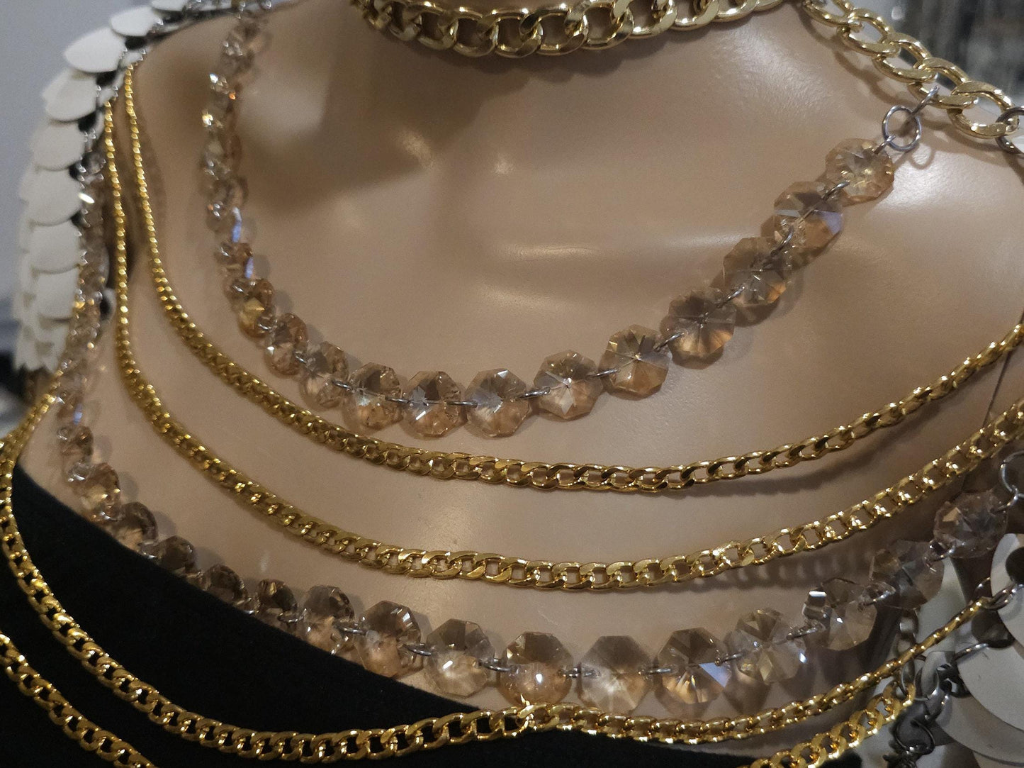 Metal WHite Shoulder Armor, Fantasy Scalemail Dragon Scale Womens Armor, Royal Fae Gala Fairytale Costume, Viking, Fairy Cosplay, Bookish