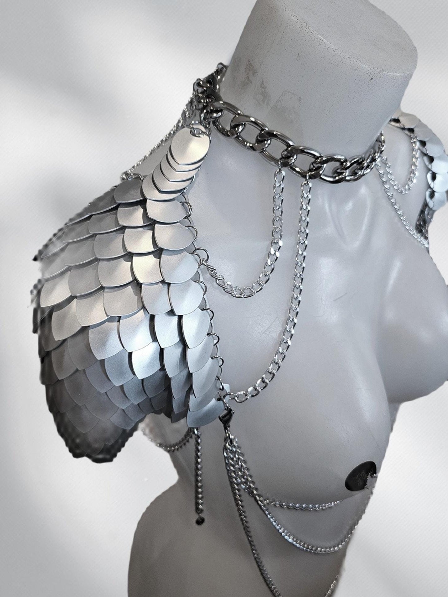 Metal Silver Shoulder Armor, Fantasy Scalemail Dragon Scale Womens Armor, Royal Fae Gala Fairytale Costume, Viking, Fairy Cosplay, Bookish