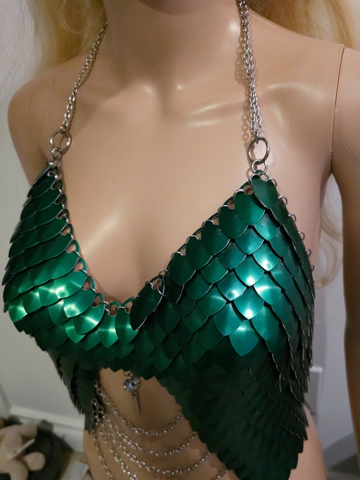 Metal Molded Breastplate Corset Armor, Fantasy Scalemail Dragon Scale Womens Armor, Royal Fae Gala Fairytale Costume, Viking, Fairy Cosplay