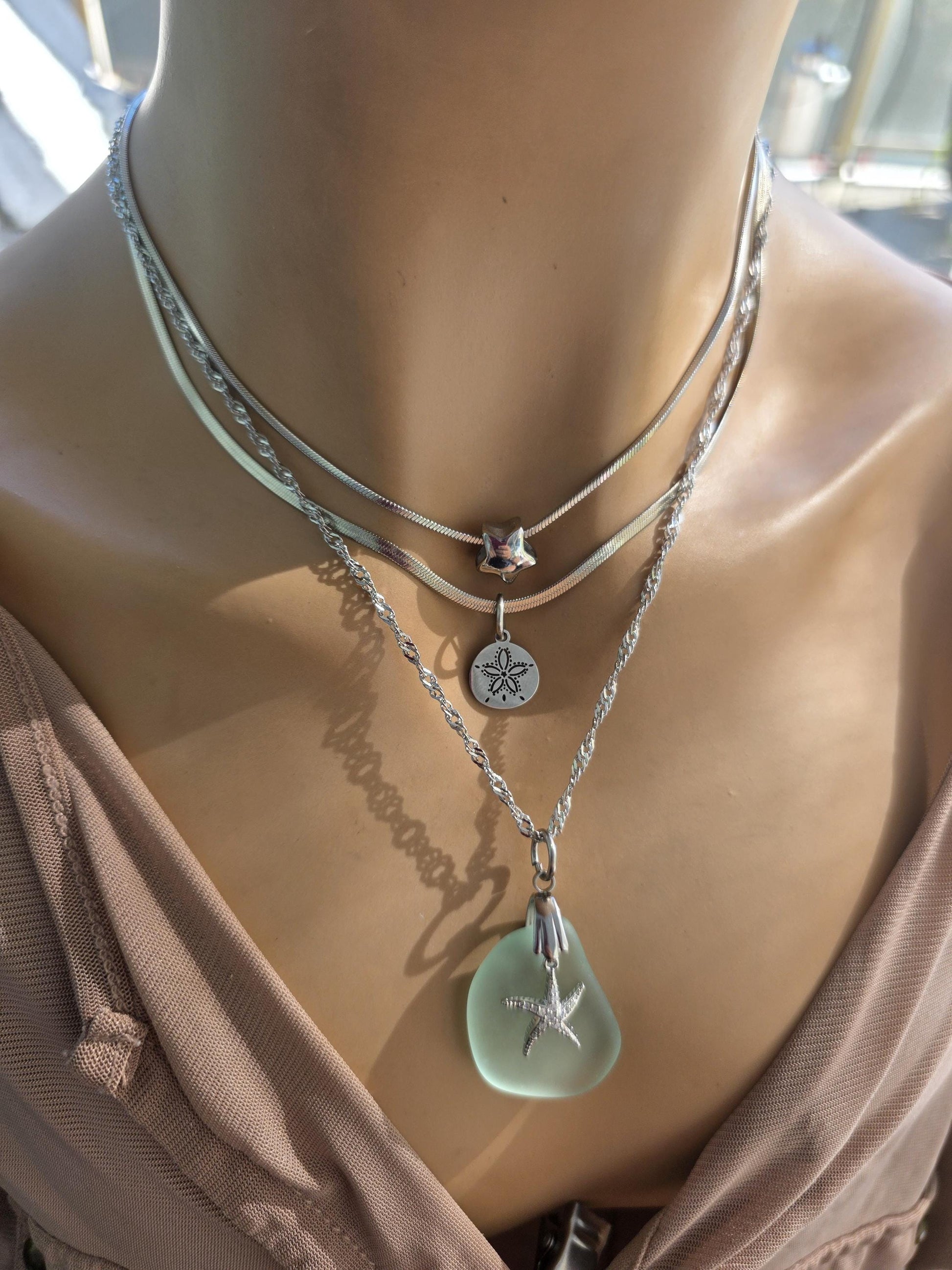 Layered Stainless Steel Sea Glass Necklace with Starfish Charm – Coastal Jewelry for Ocean Lovers