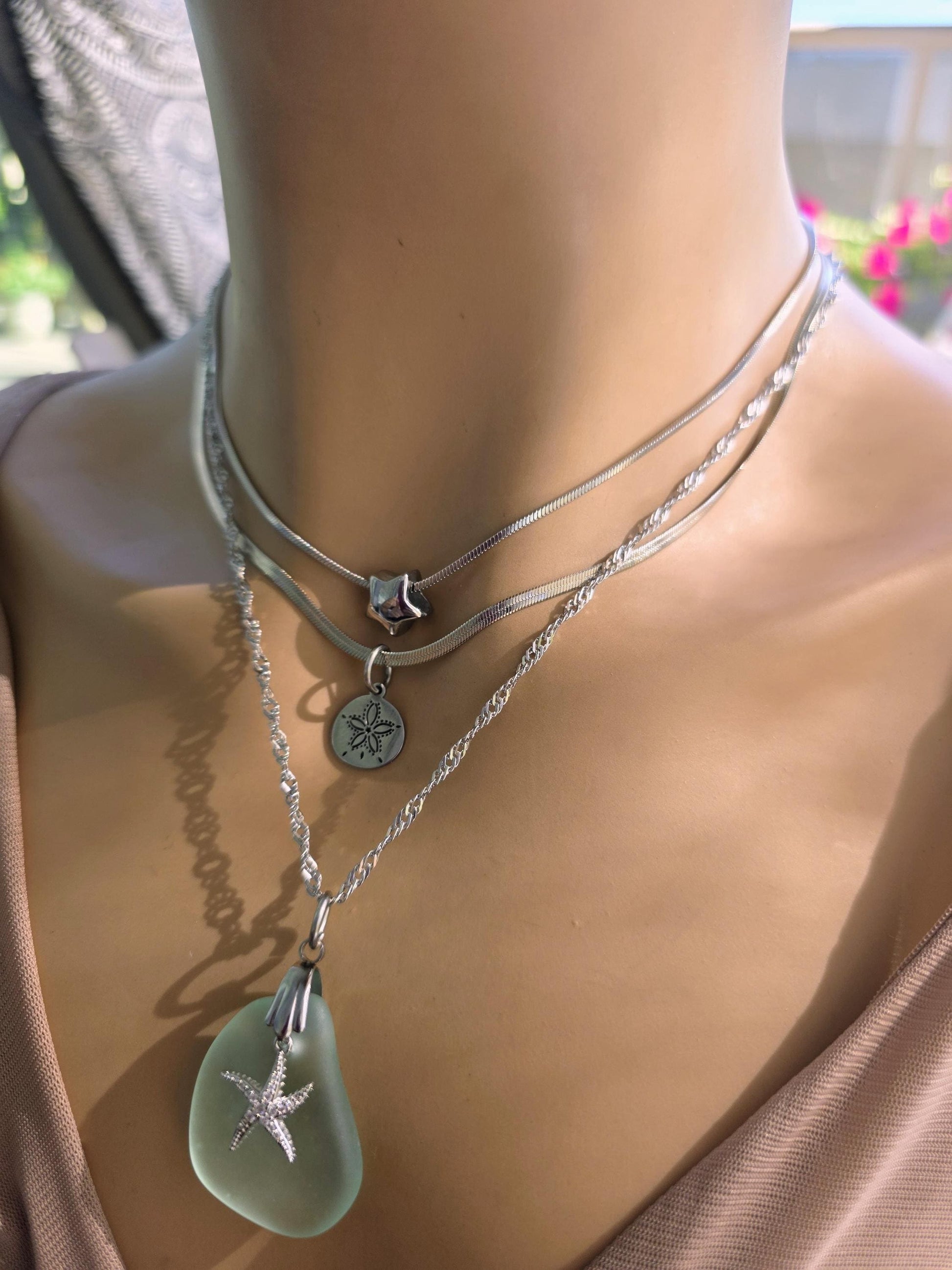 Layered Stainless Steel Sea Glass Necklace with Starfish Charm – Coastal Jewelry for Ocean Lovers
