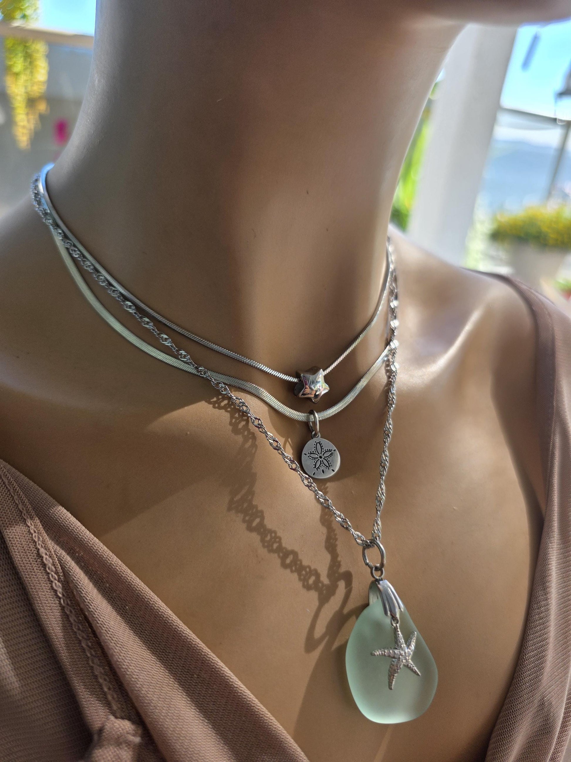 Layered Stainless Steel Sea Glass Necklace with Starfish Charm – Coastal Jewelry for Ocean Lovers