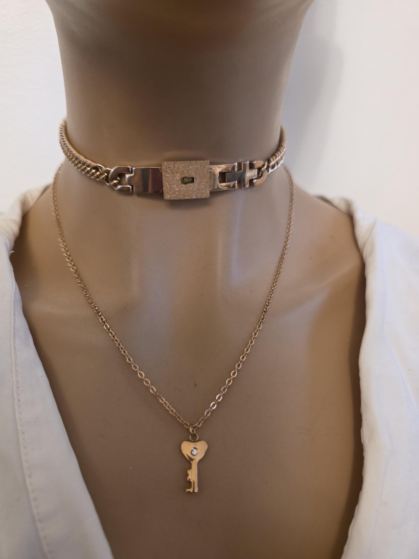 Rose Gold Tone Steel Locking Choker Necklace: BDSM Day Collar with Key