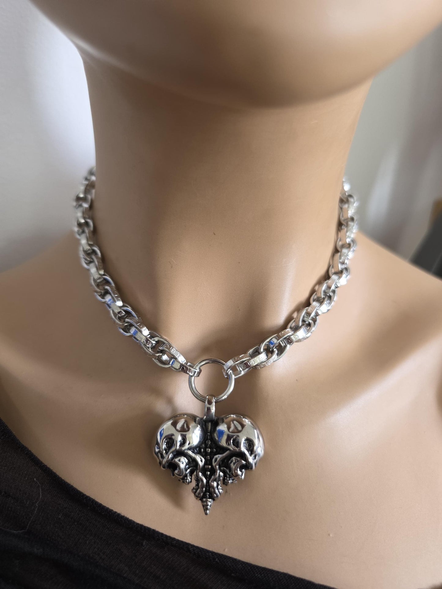 Skulls Heart Pendant Steel Chunky Chain Necklace: Goth Punk Heavy Metal Jewelry