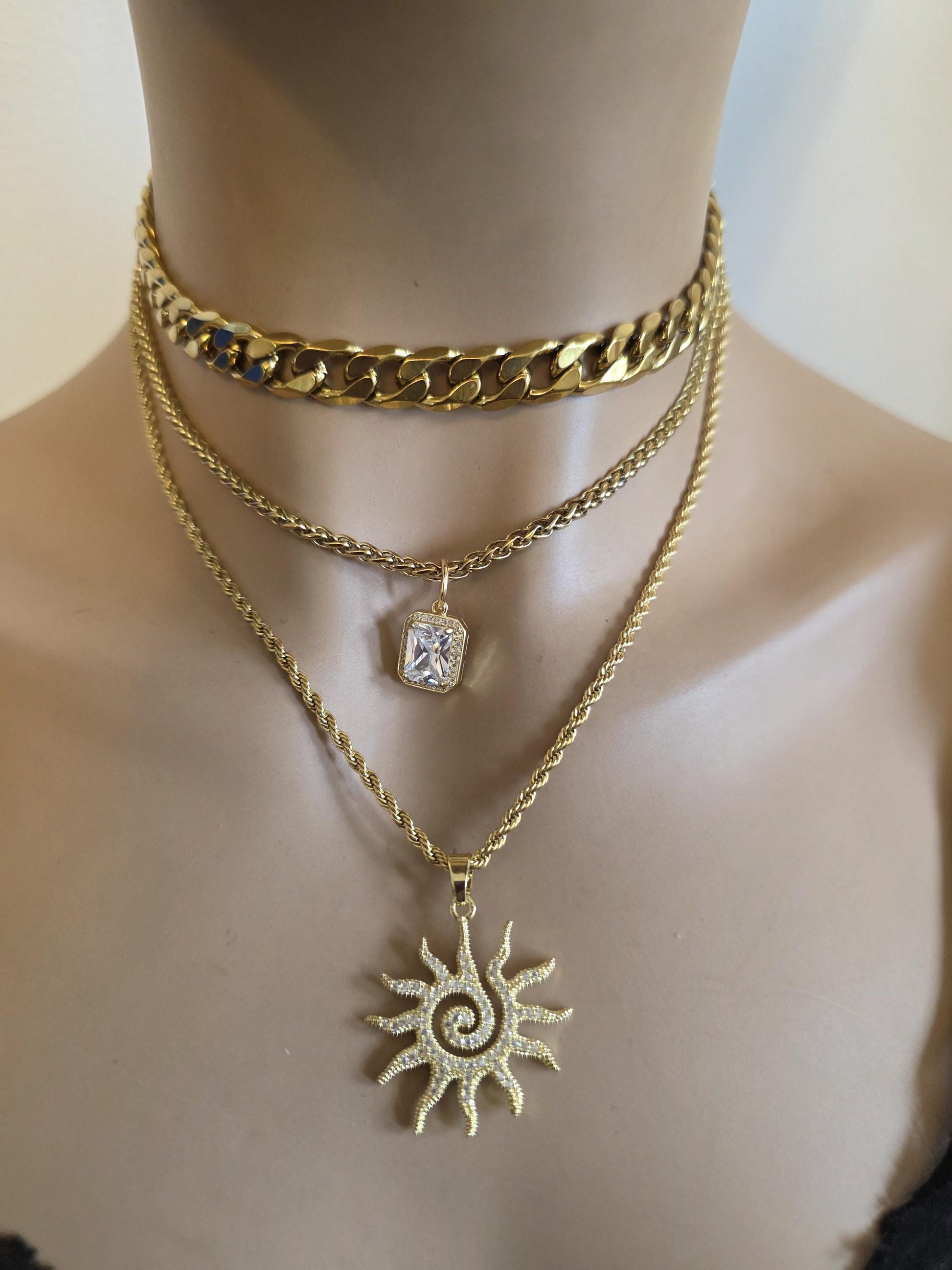 Gold Layered Multi Strand Sun Rhinestone Chunky Chain Choker Necklace Set - Luxury Style Stacked Jewelry