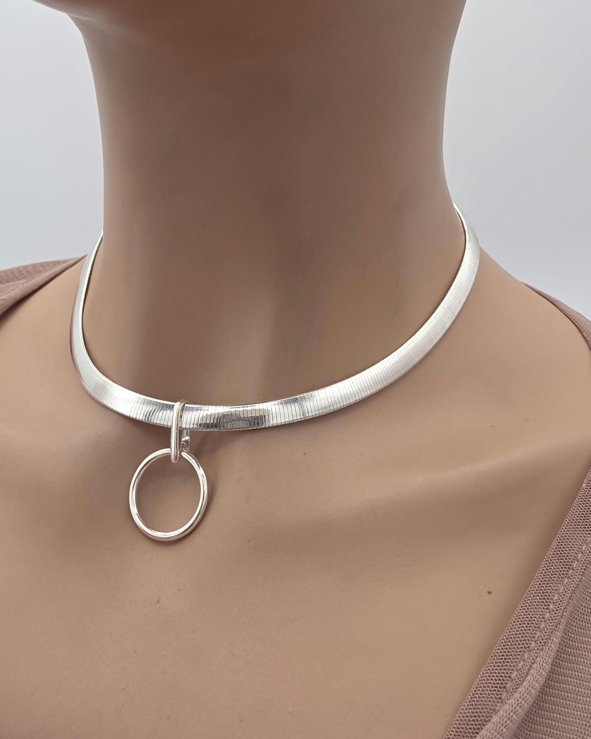 Reversible Sterling Silver & Gold Vermeil Omega Collar Necklace – 6mm Dual-Tone O-Ring Day Collar
