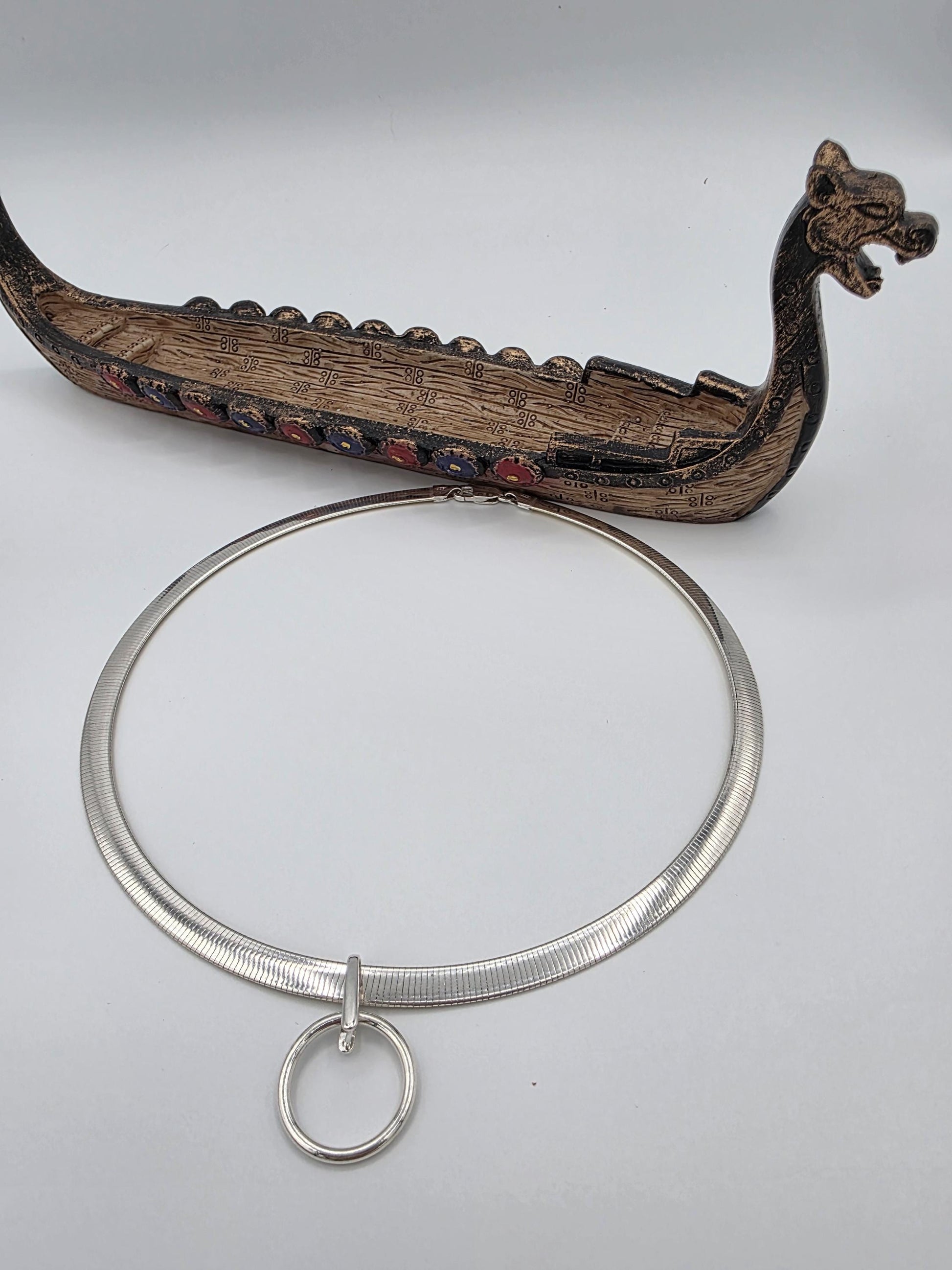Reversible Sterling Silver & Gold Vermeil Omega Collar Necklace – 6mm Dual-Tone O-Ring Day Collar