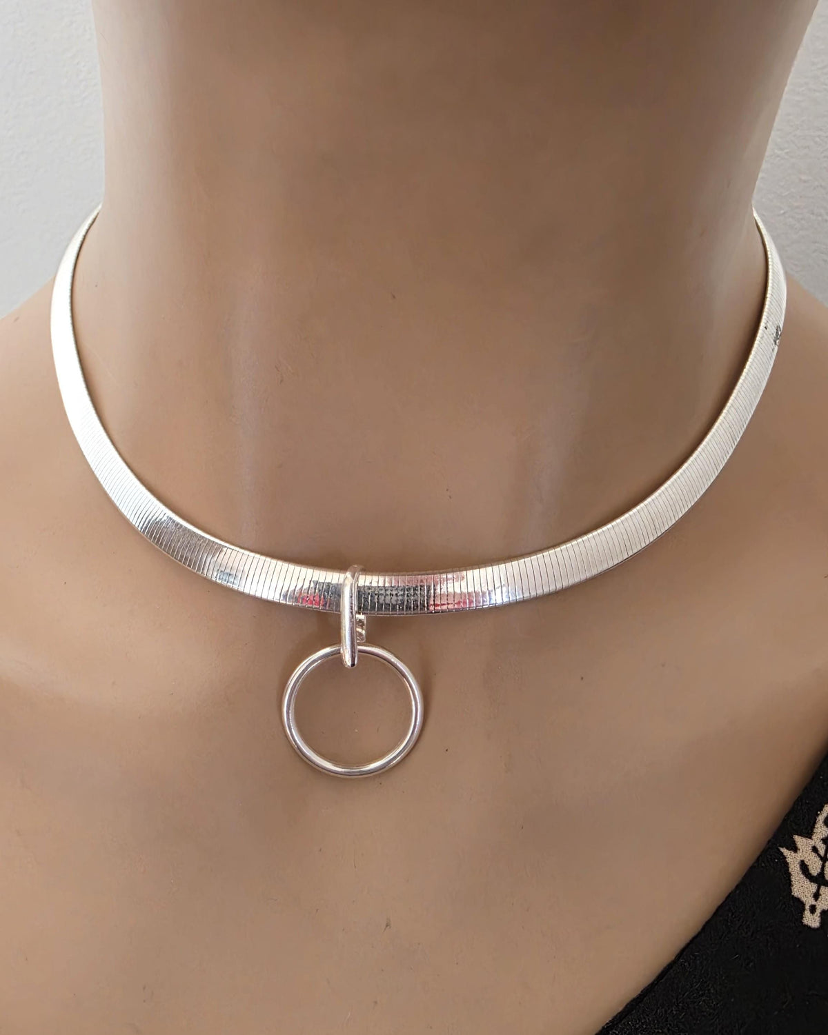 Reversible Sterling Silver & Gold Vermeil Omega Collar Necklace – 6mm Dual-Tone O-Ring Day Collar