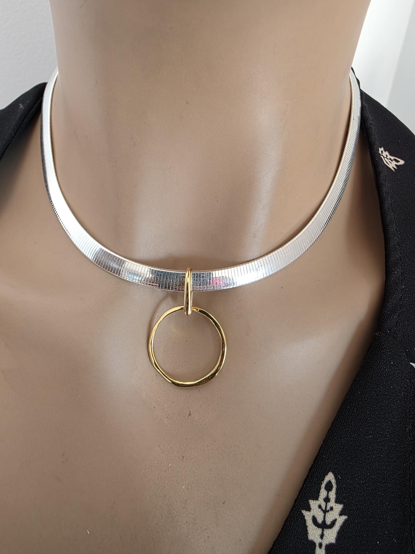 Reversible Sterling Silver & Gold Vermeil Omega Collar Necklace – 6mm Dual-Tone O-Ring Day Collar