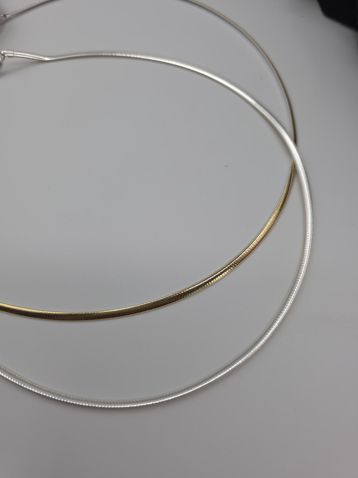 10k Gold Vermeil Omega Eternity O Ring Necklace Day Collar with Heart– 3mm Dual-Tone Sterling Silver