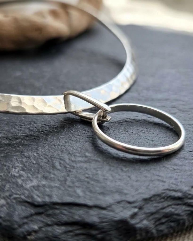 925 Sterling Silver Rigid Torque Day Collar Necklace – 4mm Hammered Elegant Luxury Choker, Locking Option