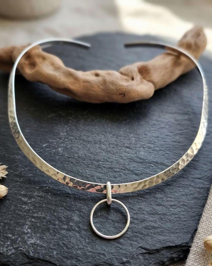 925 Sterling Silver Rigid Torque Day Collar Necklace – 4mm Hammered Elegant Luxury Choker, Locking Option