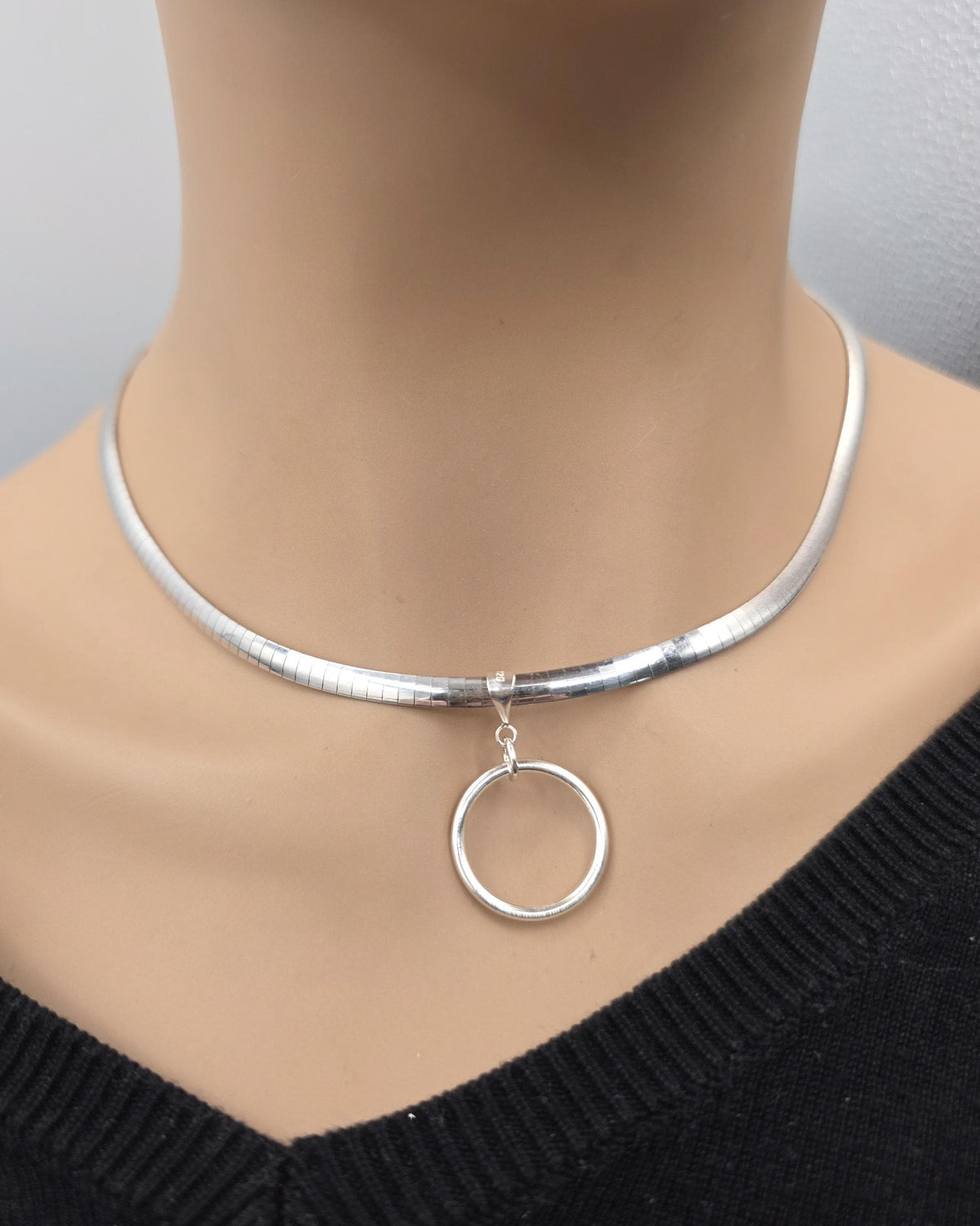 Reversible Gold Vermeil & Sterling Silver Omega Collar Necklace – 4mm Dual-Tone O-Ring Day Collar