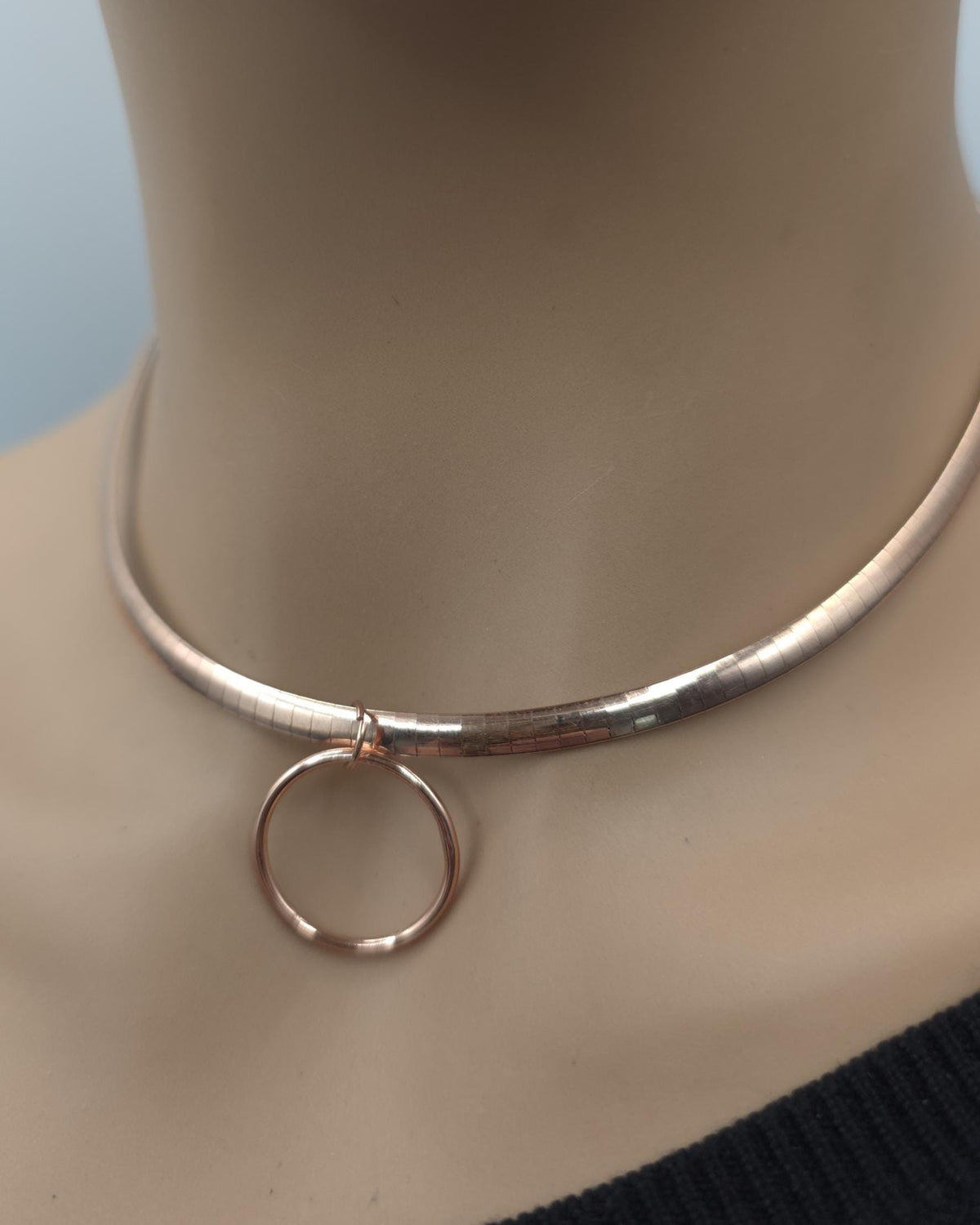 Reversible Rose Gold Vermeil & Sterling Silver Omega Collar Necklace – 4mm Dual-Tone O-Ring Day Collar