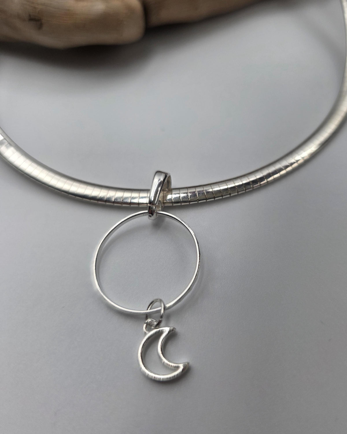 Sterling Silver Moon Omega Eternity O Ring Necklace Day Collar – 4mm Dual-Tone Sterling Silver