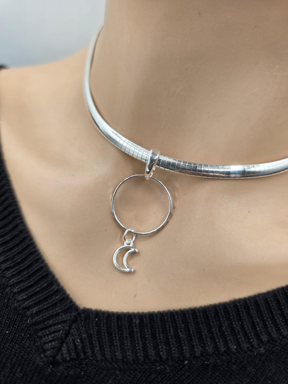 Sterling Silver Moon Omega Eternity O Ring Necklace Day Collar – 4mm Dual-Tone Sterling Silver