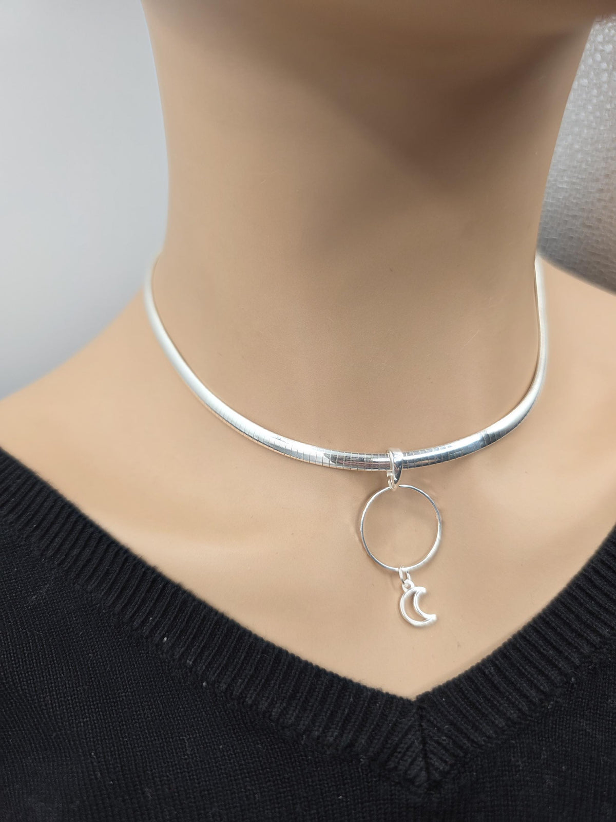 Sterling Silver Moon Omega Eternity O Ring Necklace Day Collar – 4mm Dual-Tone Sterling Silver