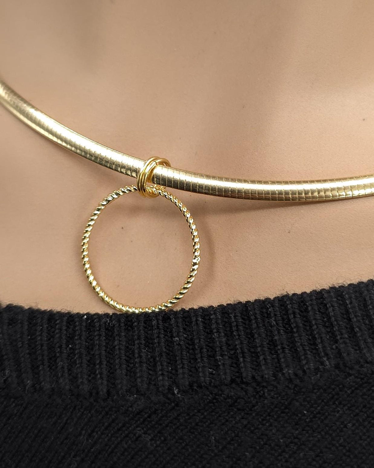 10k Gold Vermeil Omega Eternity O Ring Necklace Day Collar with Heart– 3mm Dual-Tone Sterling Silver