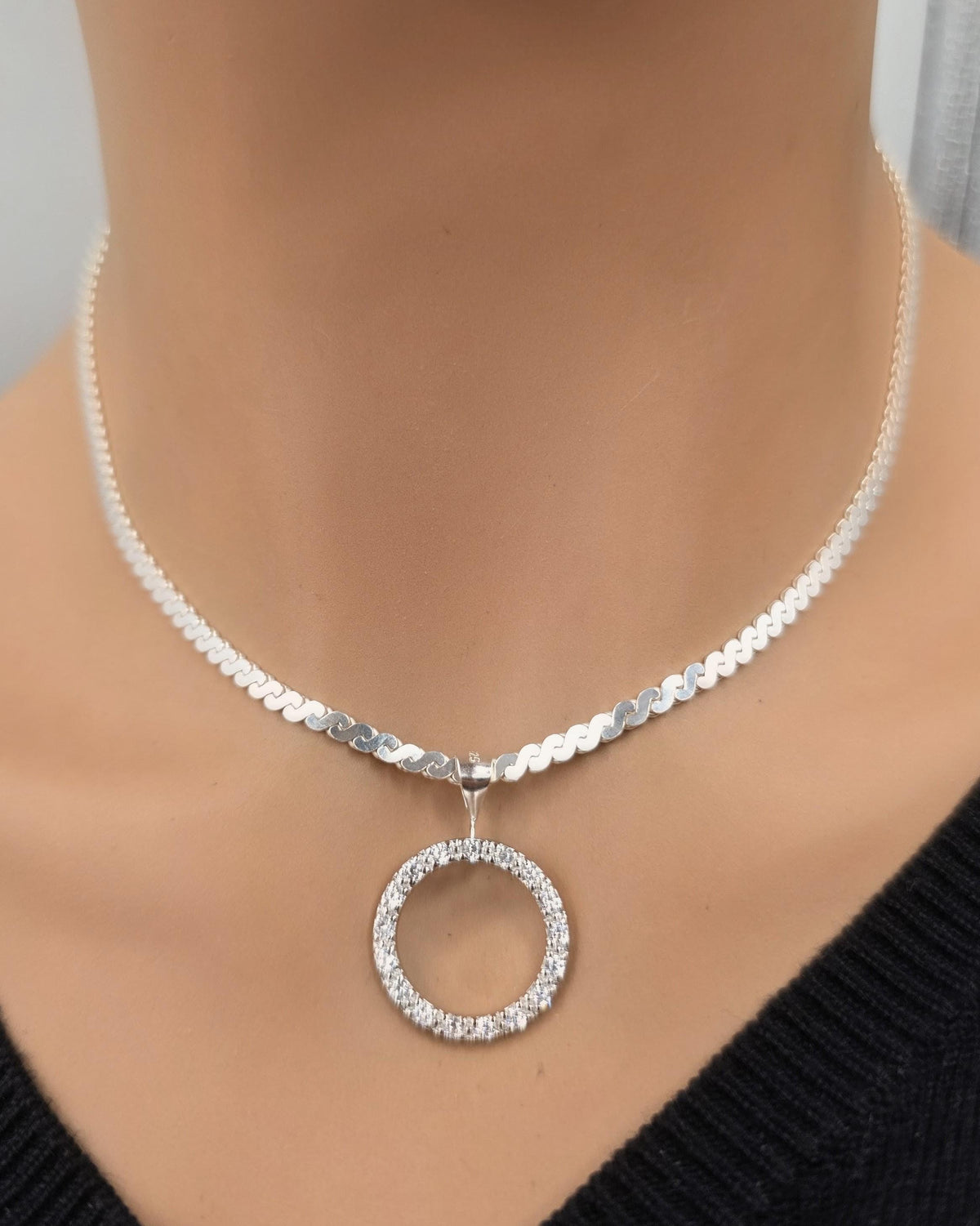925 Sterling Silver Eternity O Ring Necklace Day Collar On Serpentine Chain – 2 Sizes, Locking Option Committment Jewelry