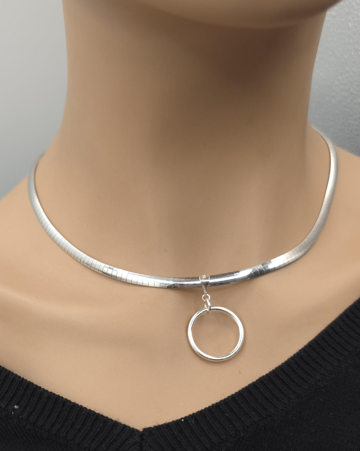 Reversible Gold Vermeil & Sterling Silver Omega Collar Necklace – 4mm Dual-Tone O-Ring Day Collar