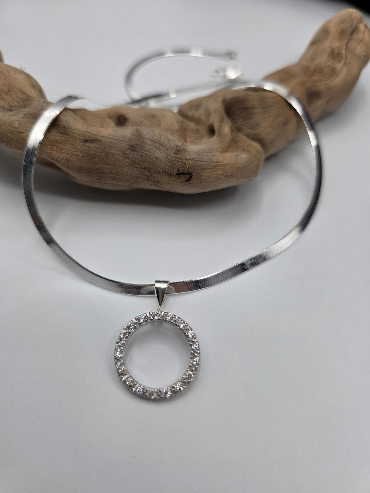 925 Sterling Silver Eternity O Ring Necklace Day Collar on 3.3mm Herringbone – 3 Sizes, Committment Jewelry