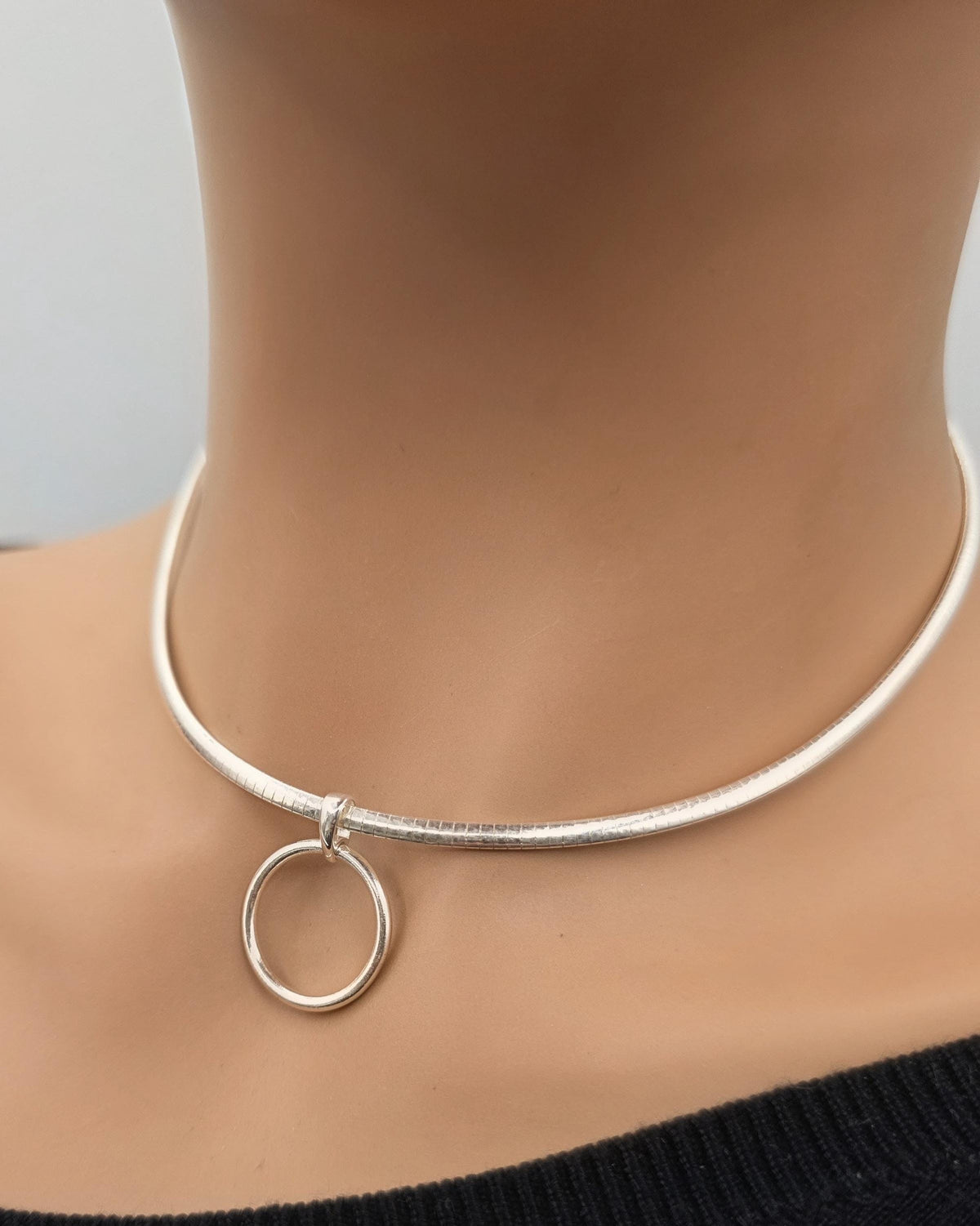 925 Sterling Silver Omega Chain Pendant Eternity O Ring Necklace Day Collar – Permanent Options Committment Jewelry