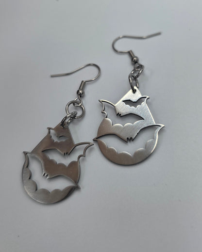 Gothic Vampir Fledermaus baumeln Ohrringe: Stahl Ohr Drähte, handgefertigte Halloween Witchy Goth-Schmuck